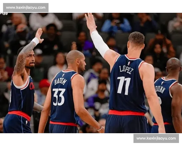 快船对决黄蜂上海站激情开战 球迷零距离感受NBA魅力